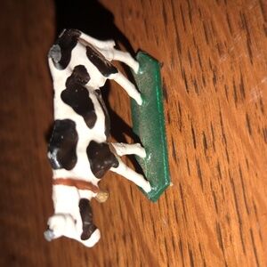 Peaceful cast iron small vintage cow